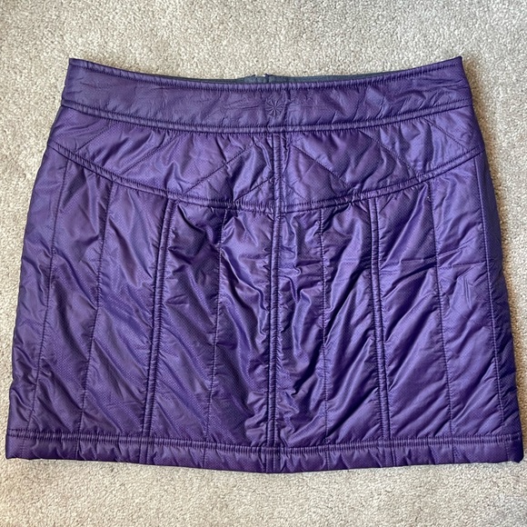 Athleta Deep Purple Mini Skirt Toasty Buns quilted skirt 929628 Size 6 - Picture 3 of 5